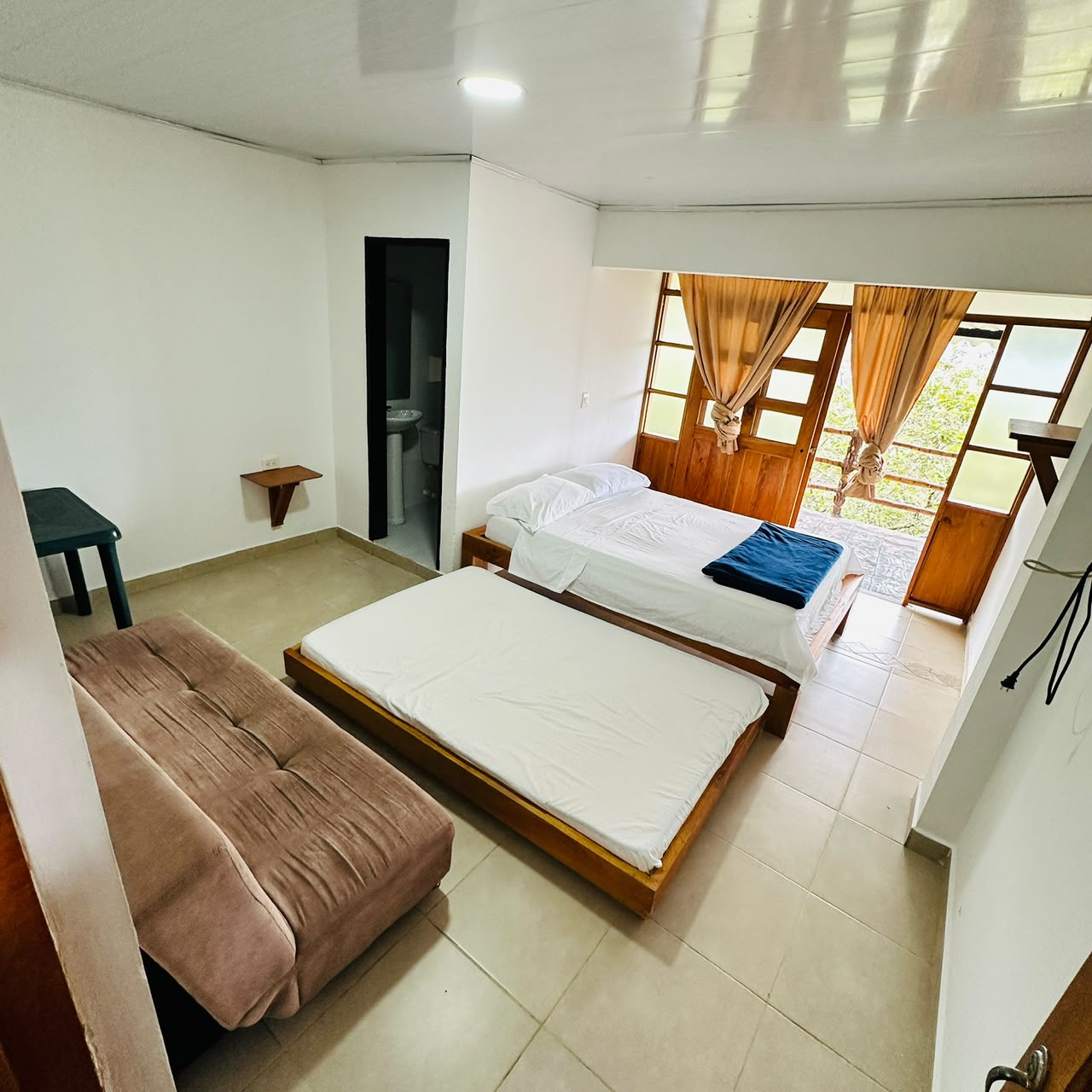 Habitación 02